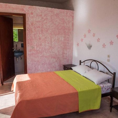 Madalenas B&B Pelekas Extérieur photo