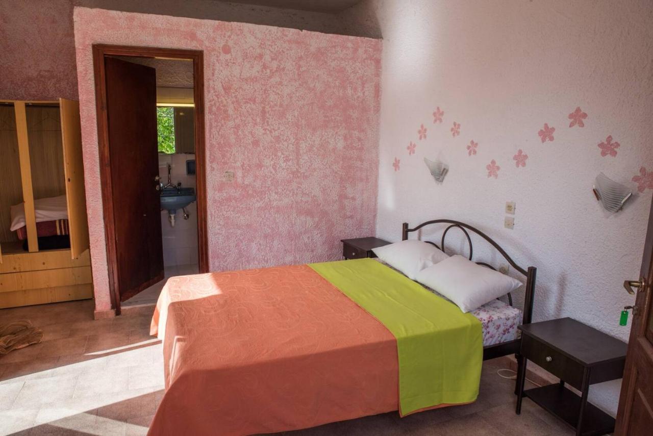 Madalenas B&B Pelekas Extérieur photo