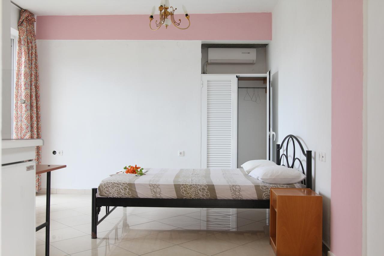 Madalenas B&B Pelekas Extérieur photo